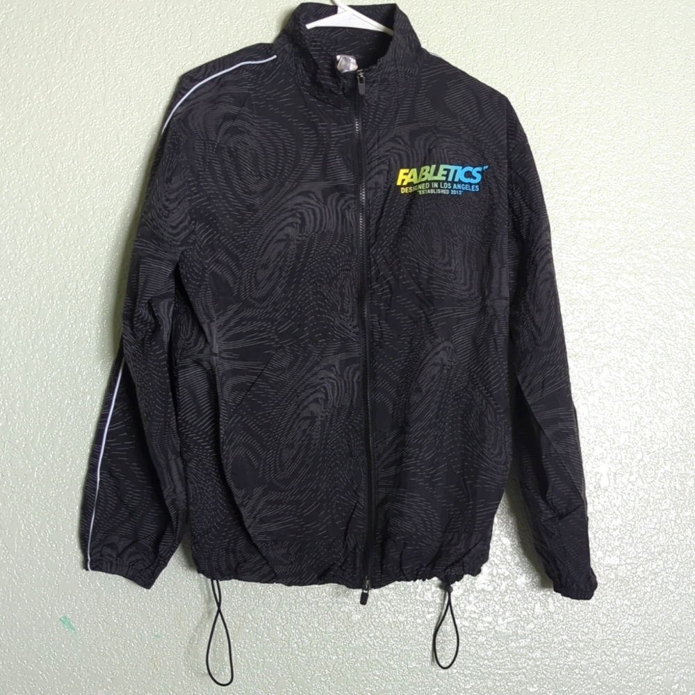 Fabletics Oversized Windbreaker Jacket. Small - image 3